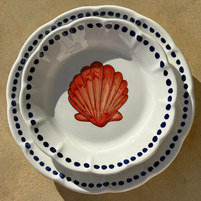 Estate Red Shell Plate 16cm