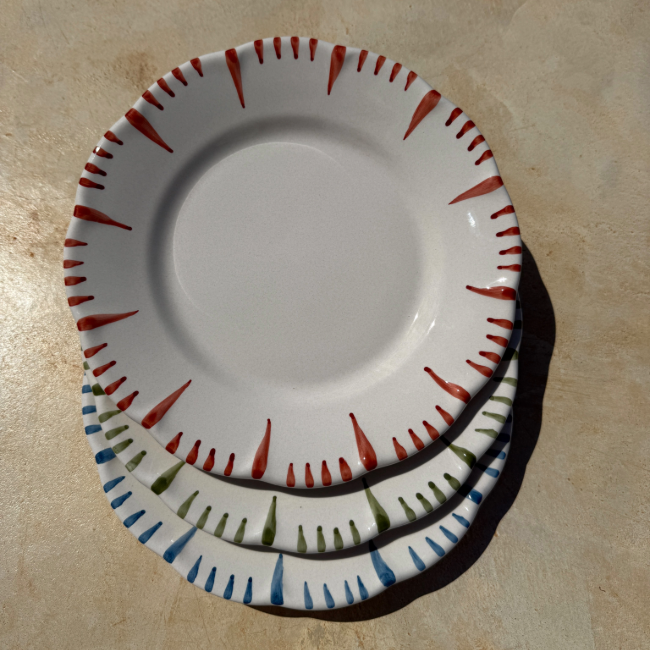 King of Sicily Plate, Green Rim - 25cm