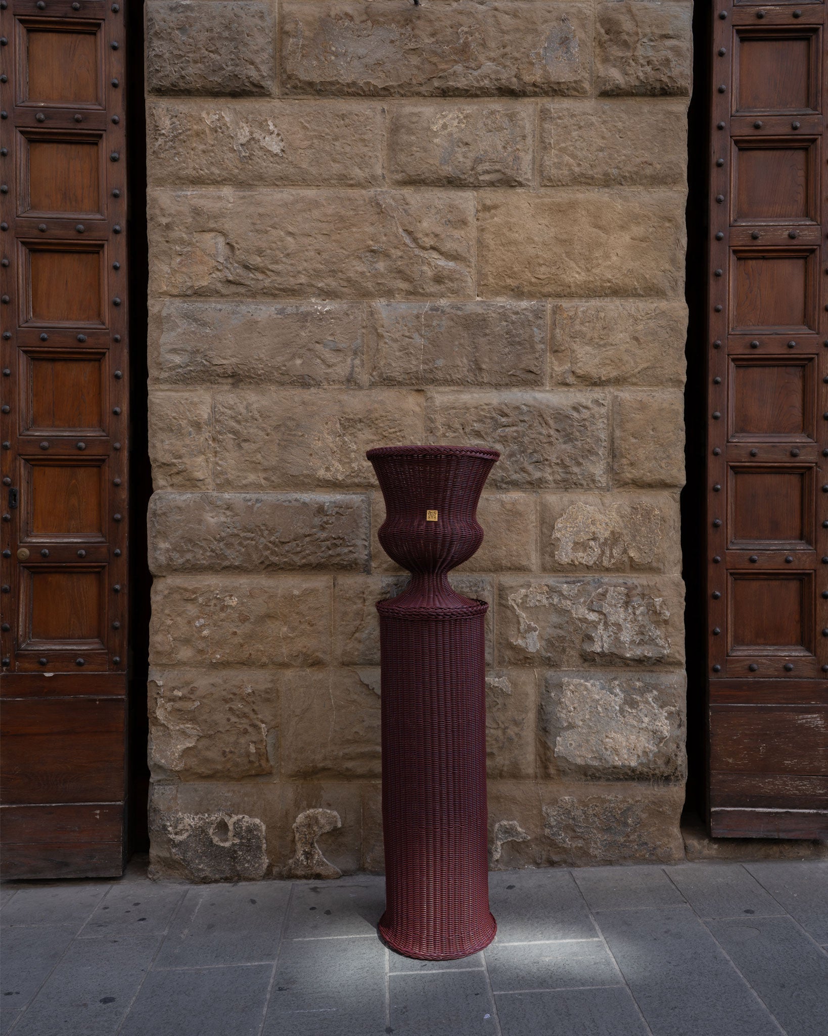 MEDICI Vase with Pedestal, Bordeaux Red