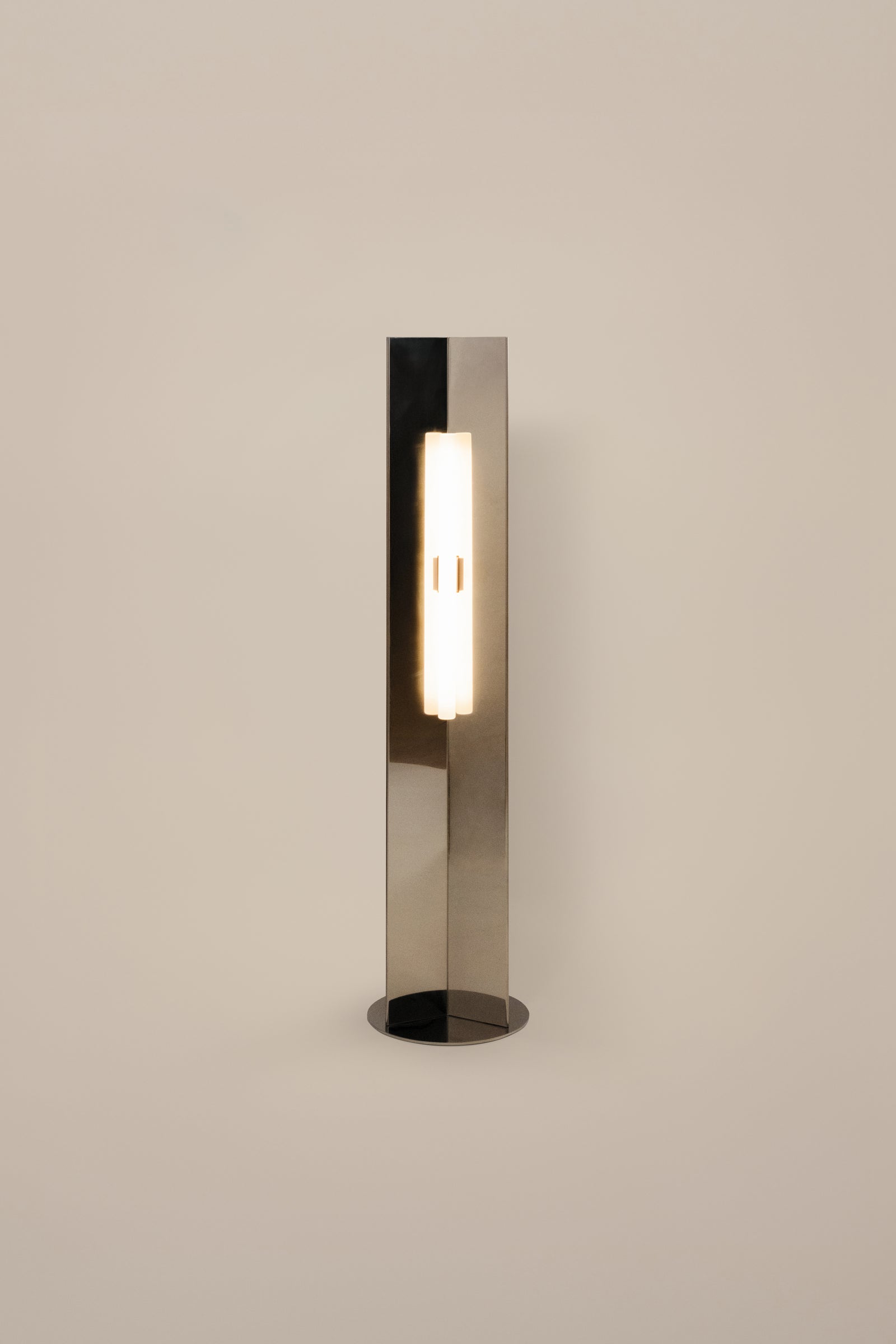 Arrow 120 - Floor Lamp by Violaine d'Harcourt