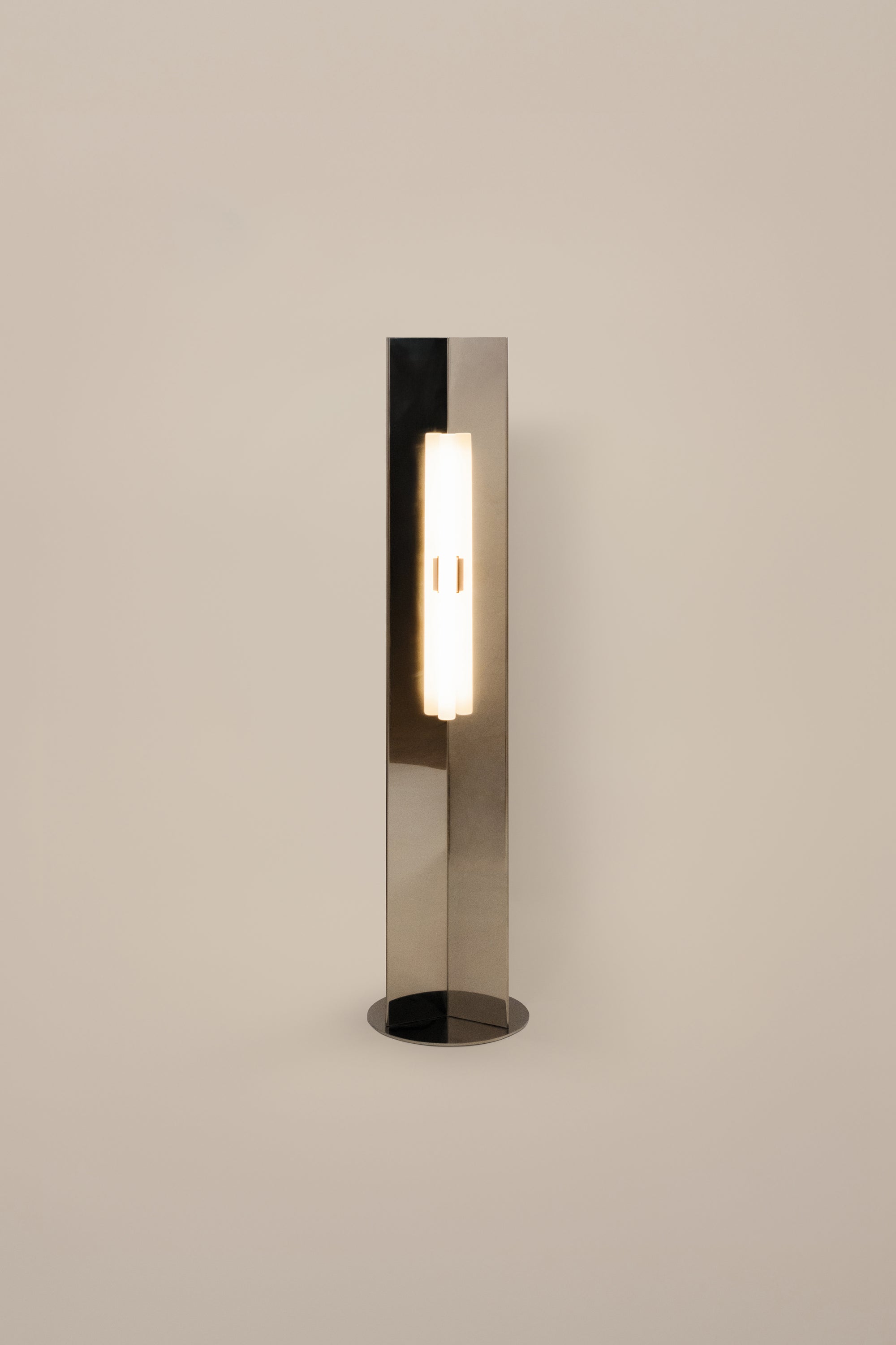 Arrow 120 - Floor Lamp by Violaine d'Harcourt