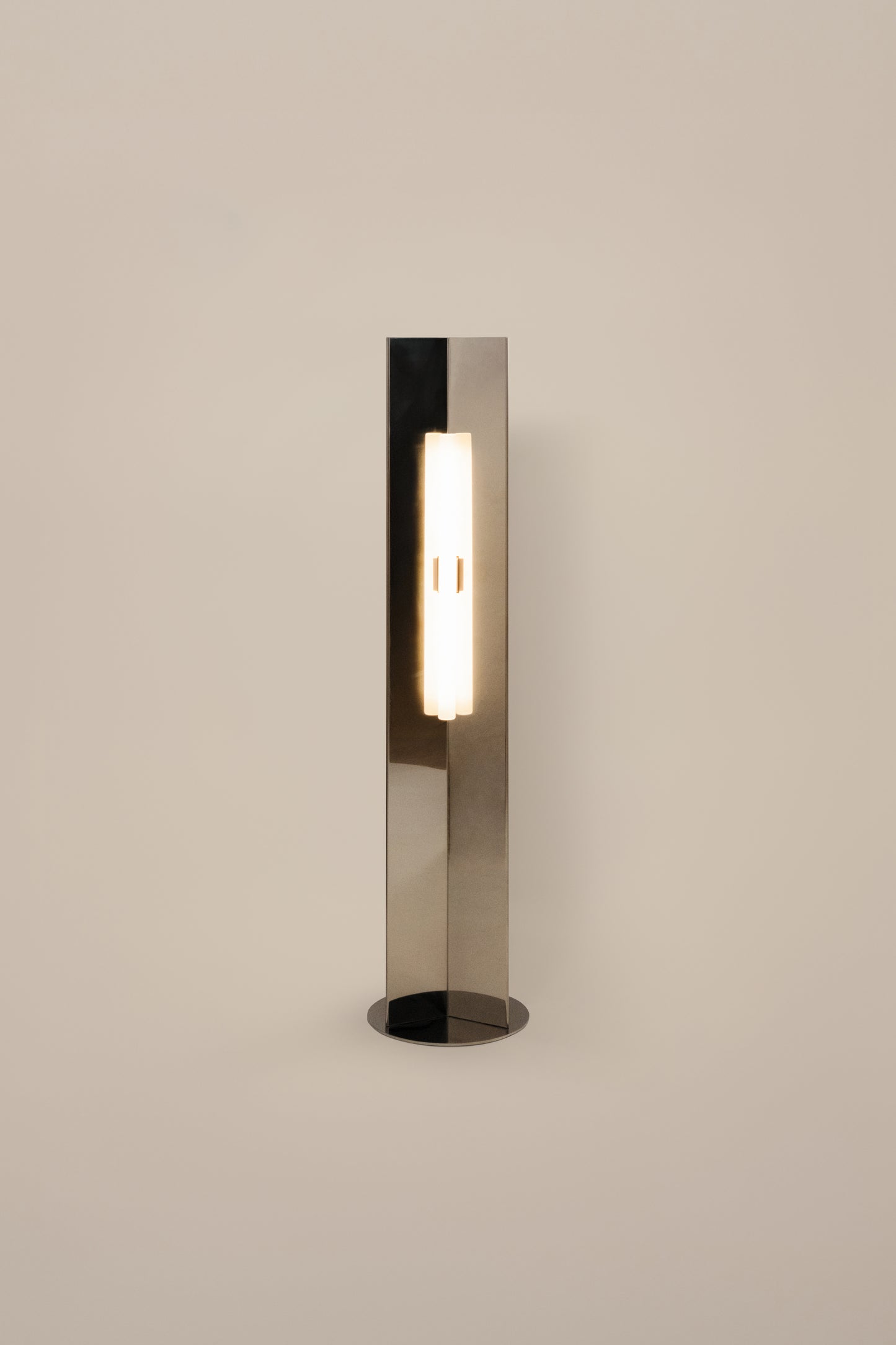 Arrow 120 - Floor Lamp by Violaine d'Harcourt