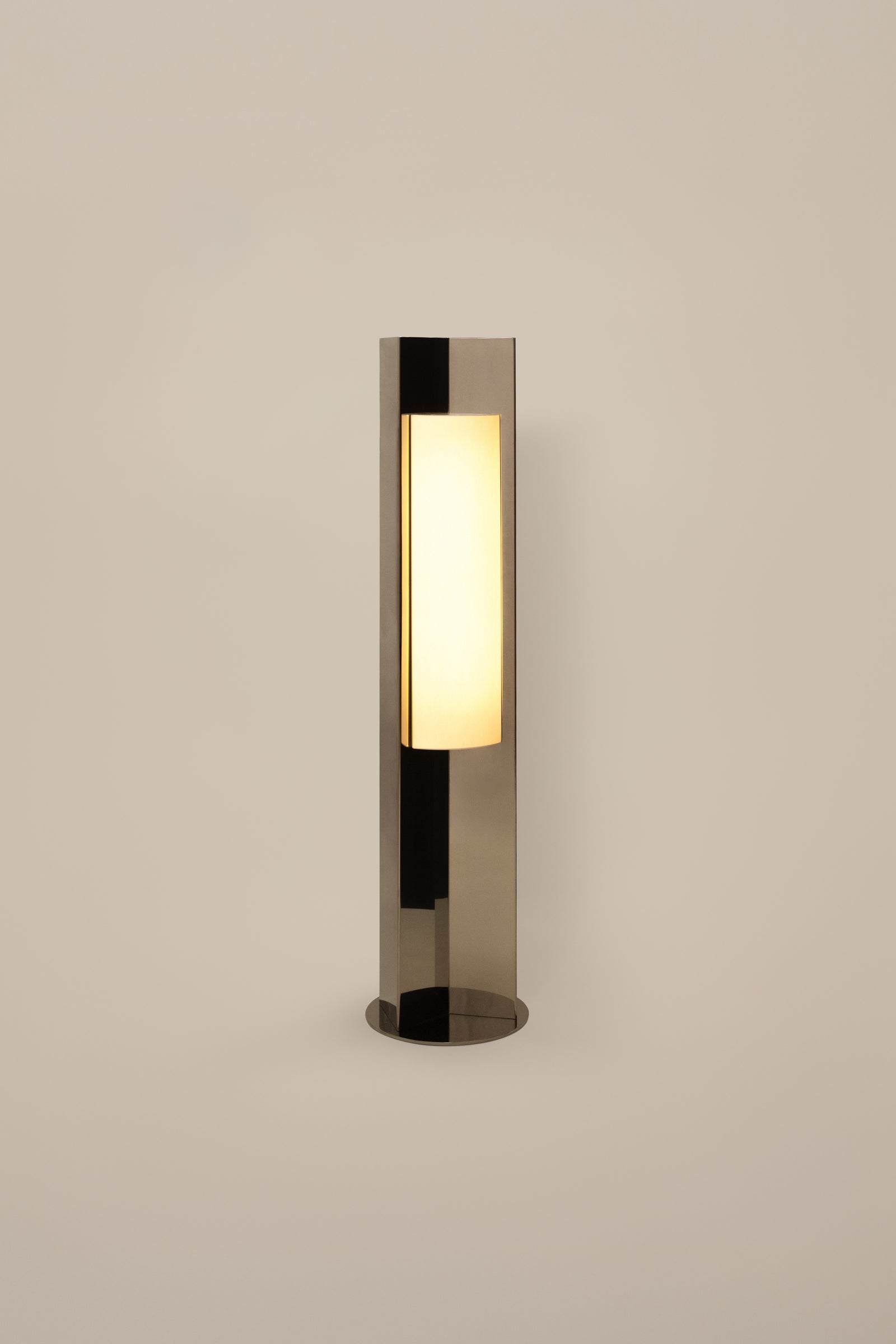 Arrow 120 - Floor Lamp by Violaine d'Harcourt