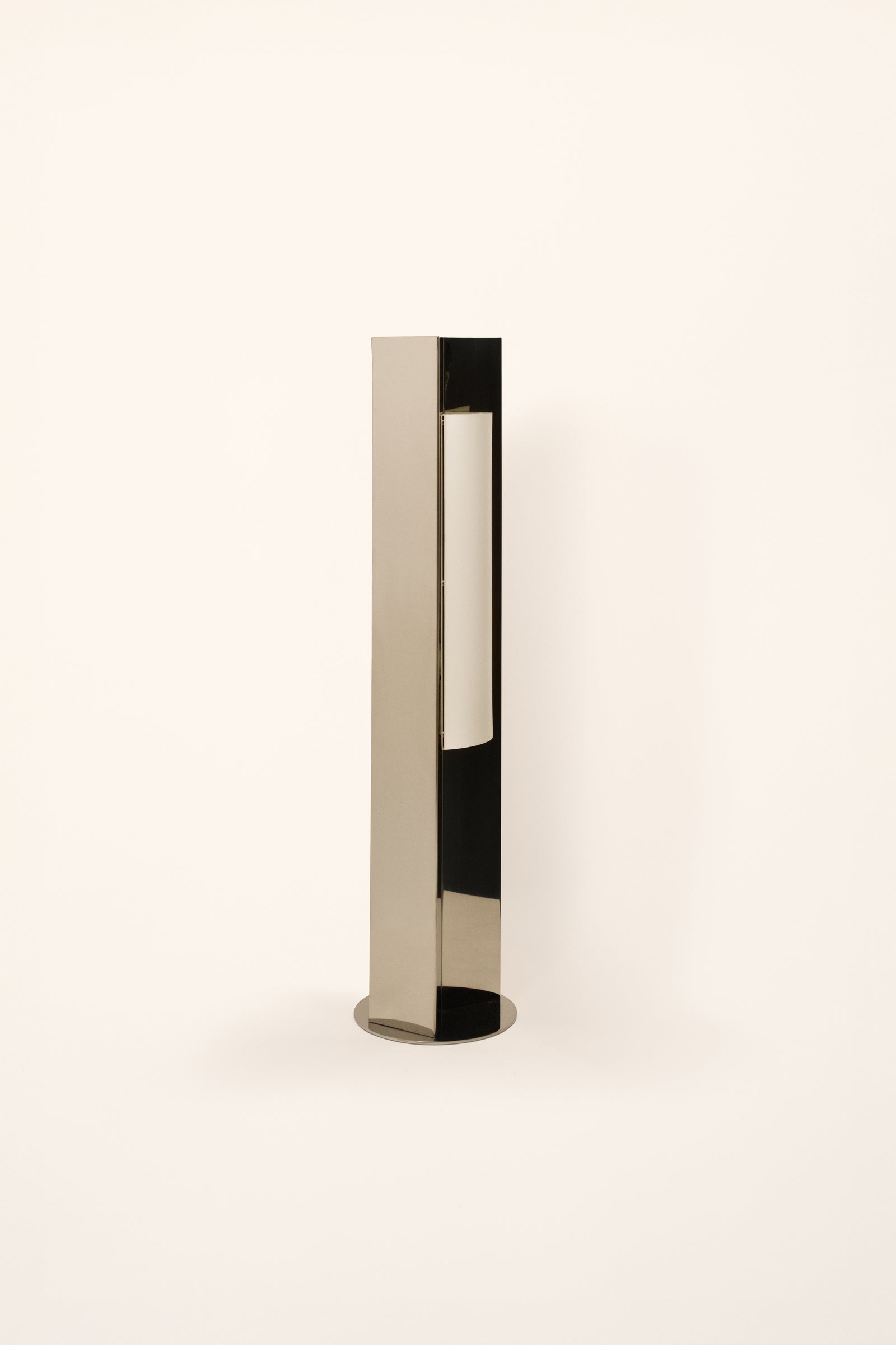 Arrow 120 - Floor Lamp by Violaine d'Harcourt