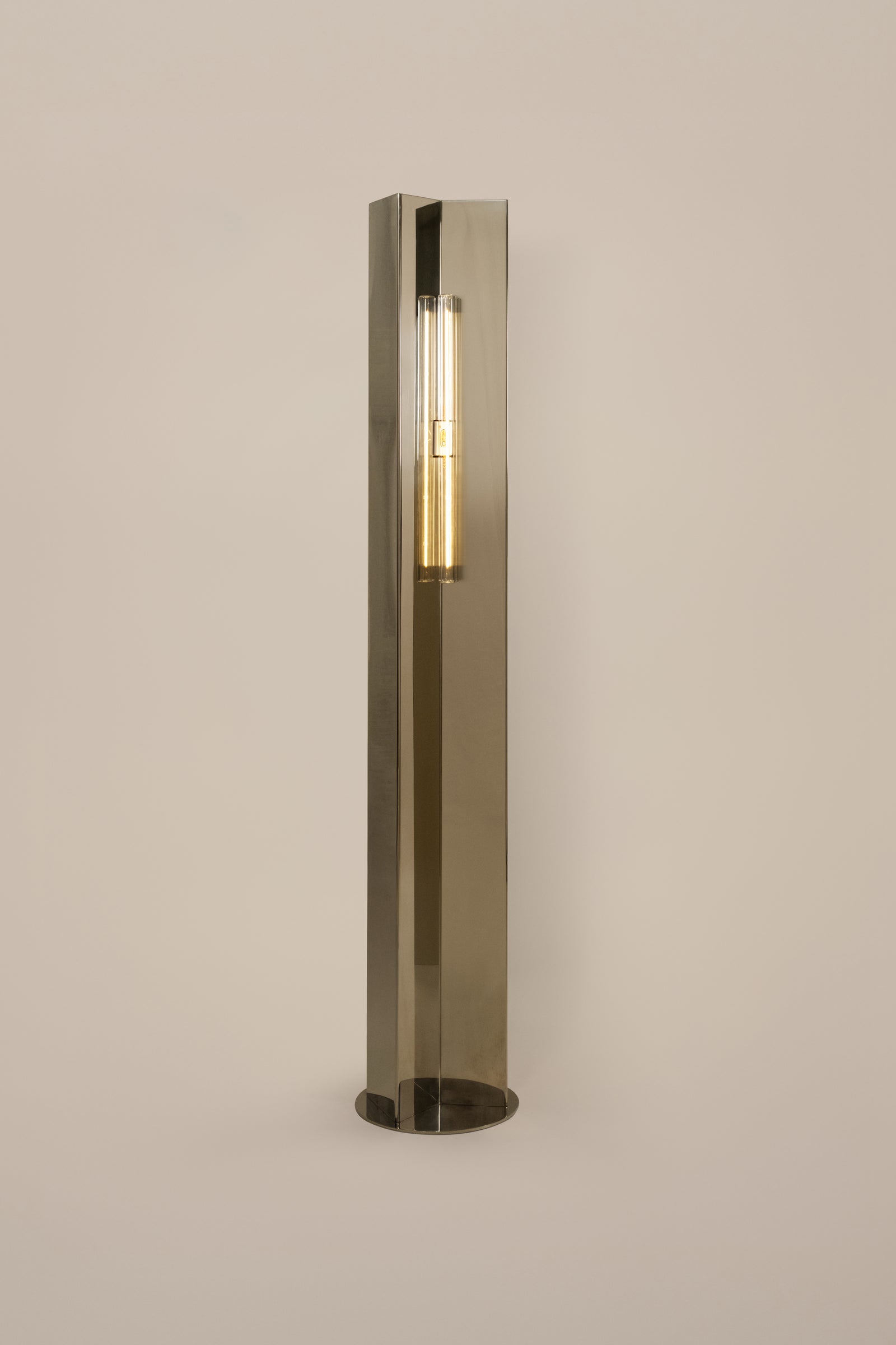 Arrow 158 - Floor Lamp by Violaine d'Harcourt