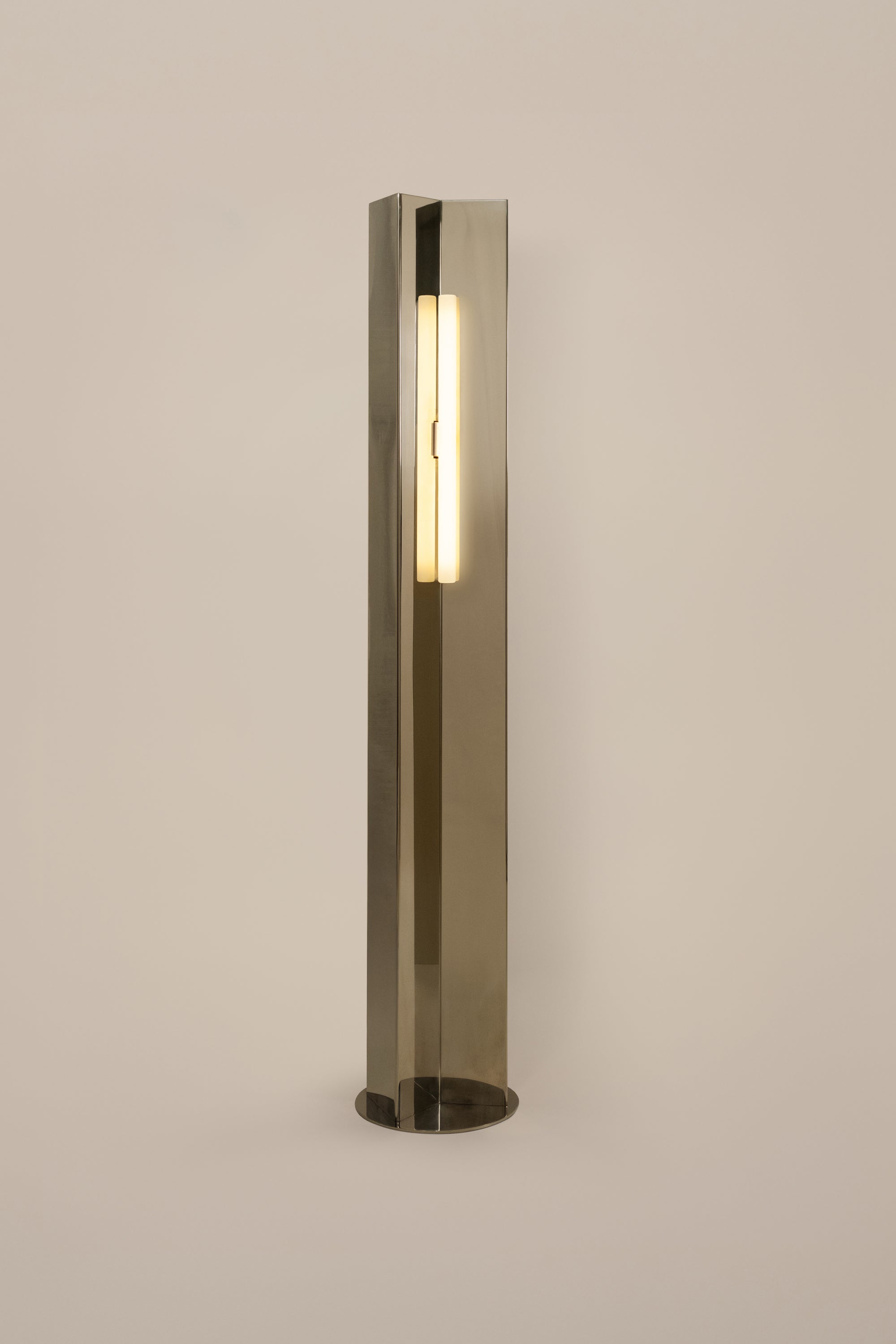 Arrow 158 - Floor Lamp by Violaine d'Harcourt