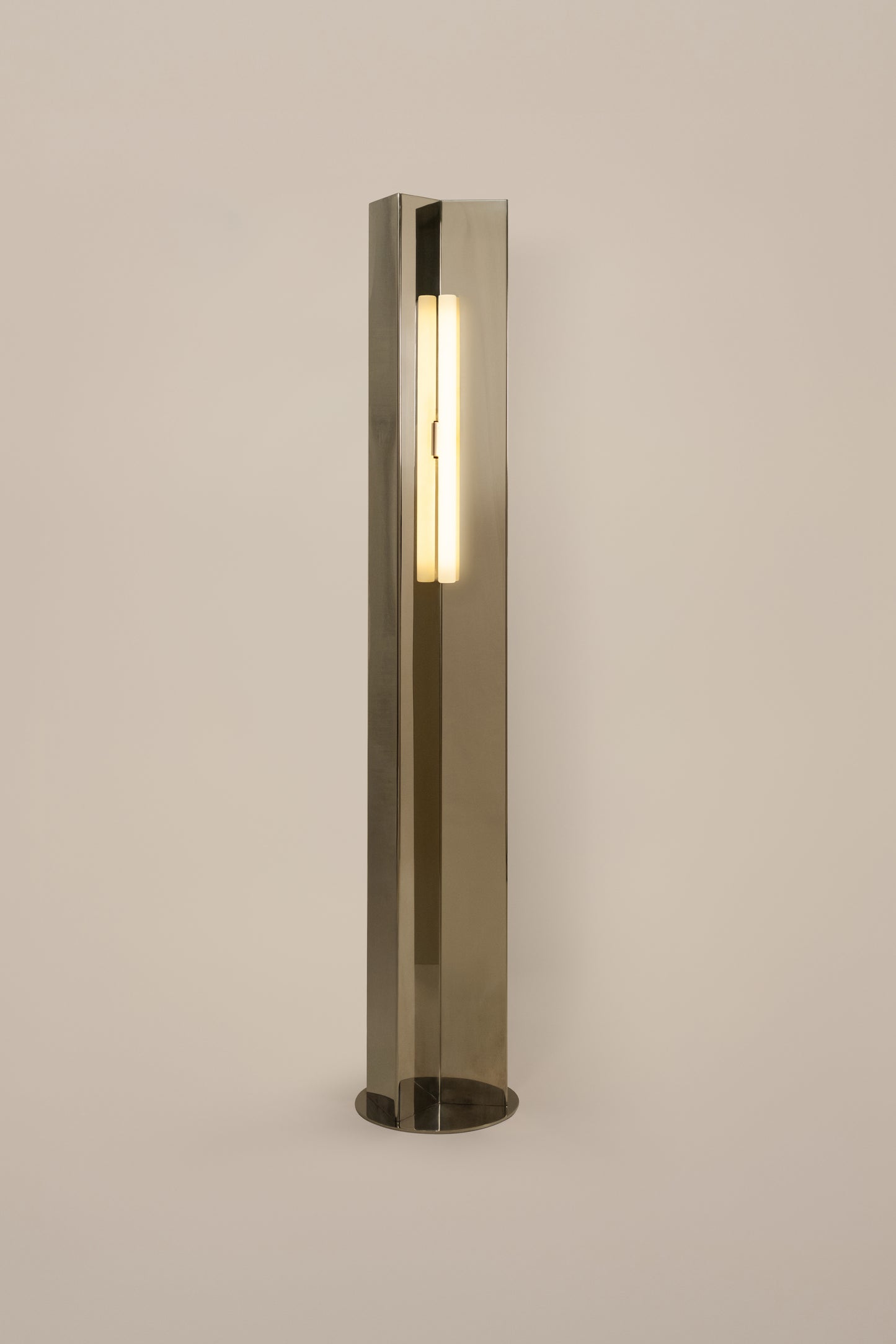 Arrow 158 - Floor Lamp by Violaine d'Harcourt