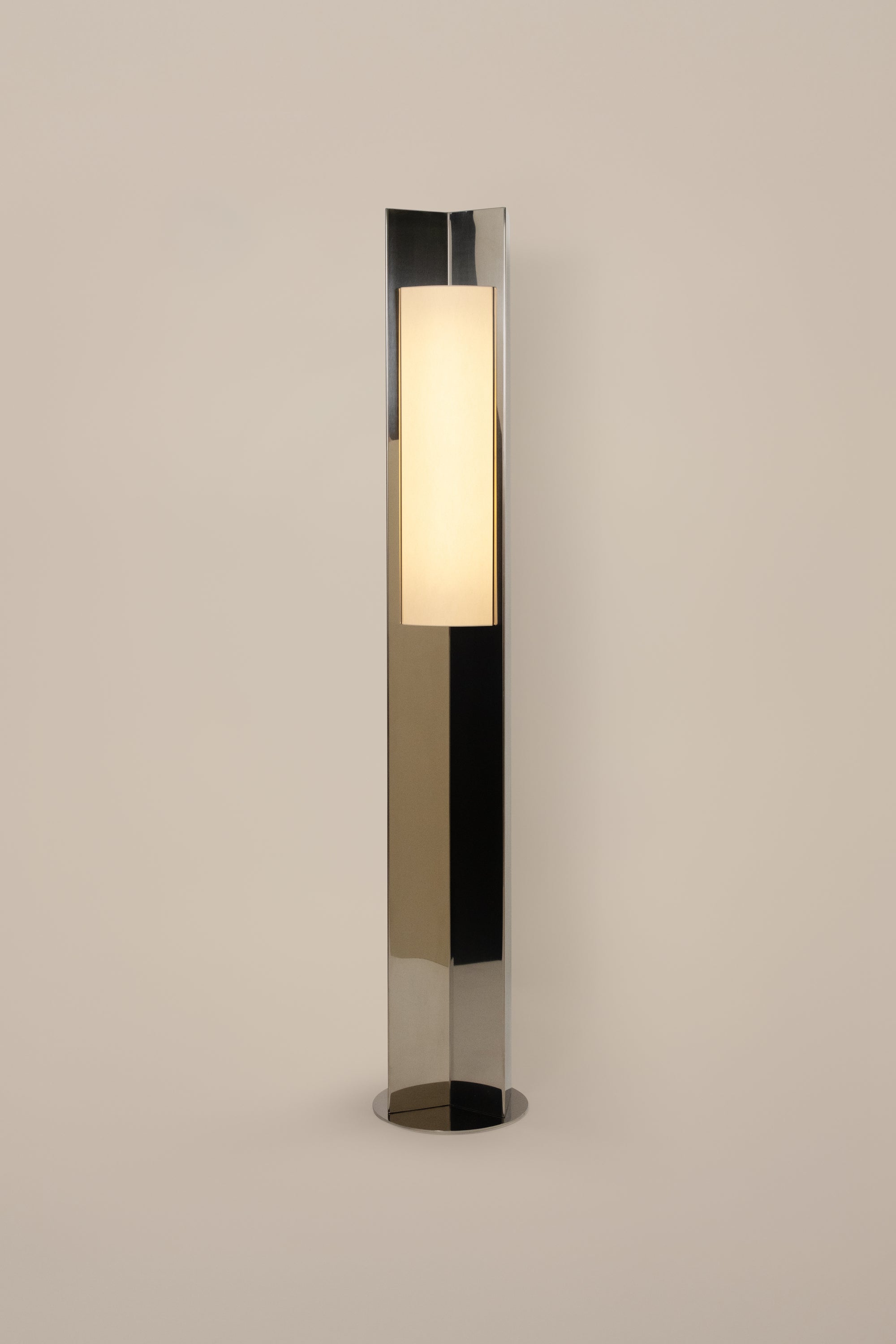 Arrow 158 - Floor Lamp by Violaine d'Harcourt