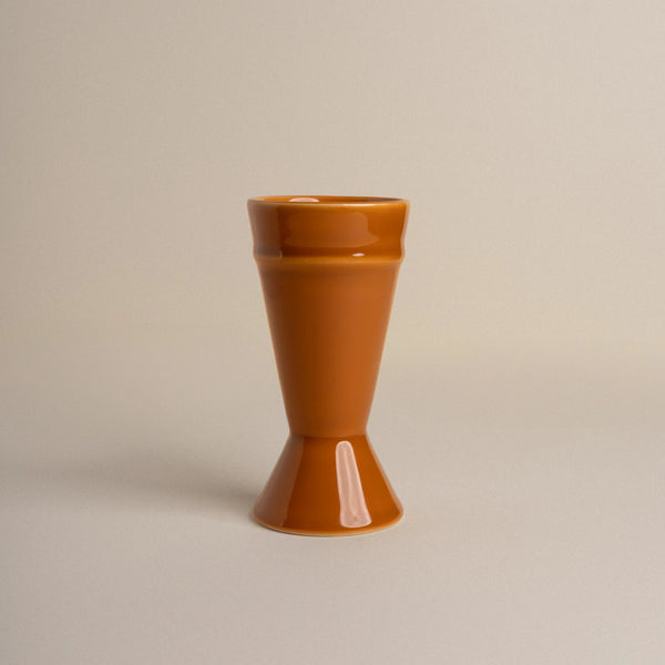 Mazagran caramel artisanal en grès émaillé – Atelier Maison Quatre