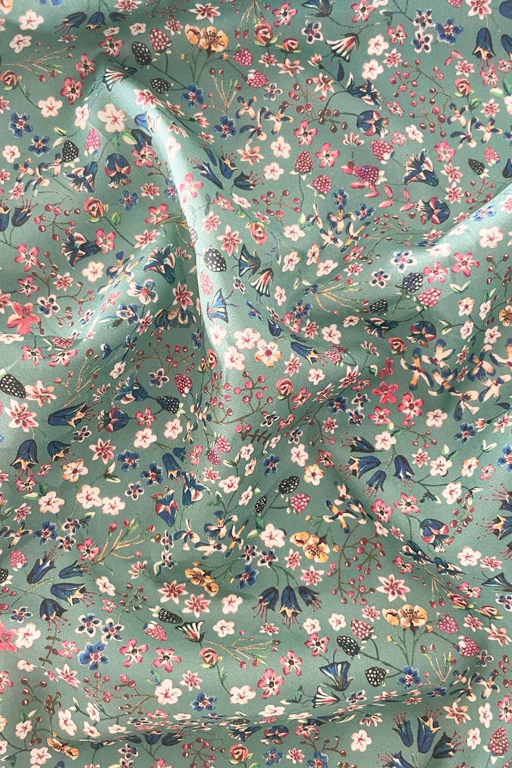 Duvet Set made with Liberty Fabric DONNA LEIGH GREEN - Coco & Wolf