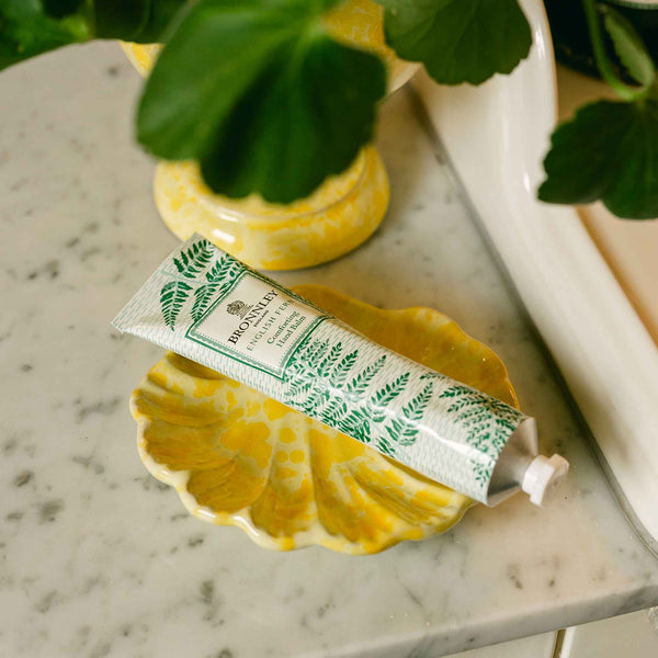 Splatterware Shell Dish