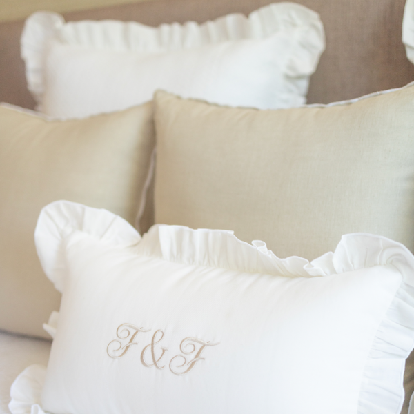 Personalized Pureza Ruffled Cushion Cover