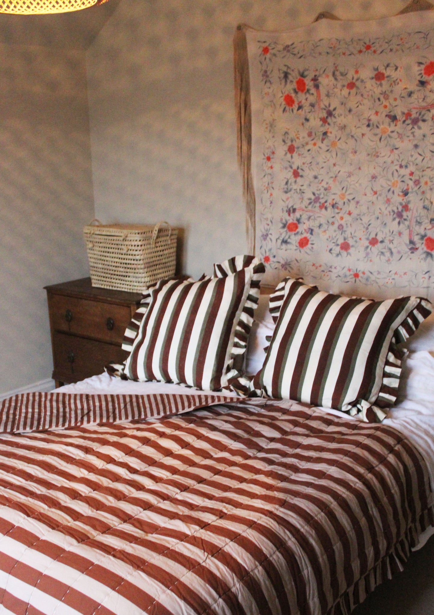 Cinnamon & Oyster Quilt