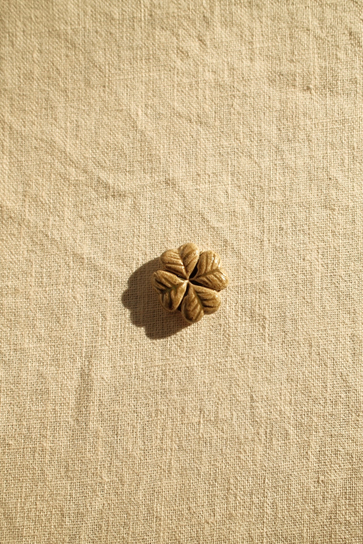 Handcrafted ceramic matchbox with clover motif made in France