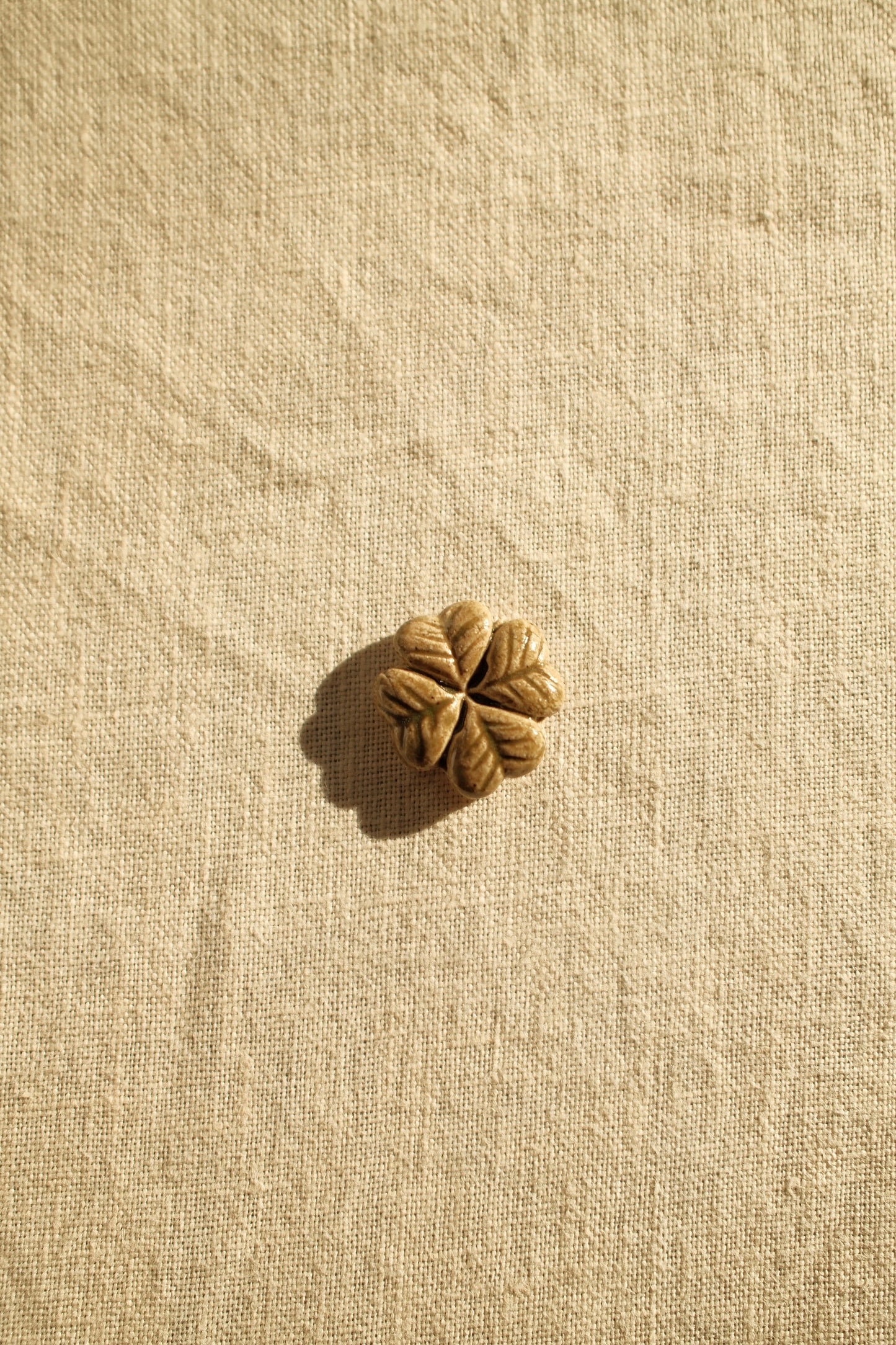 Handcrafted ceramic matchbox with clover motif made in France