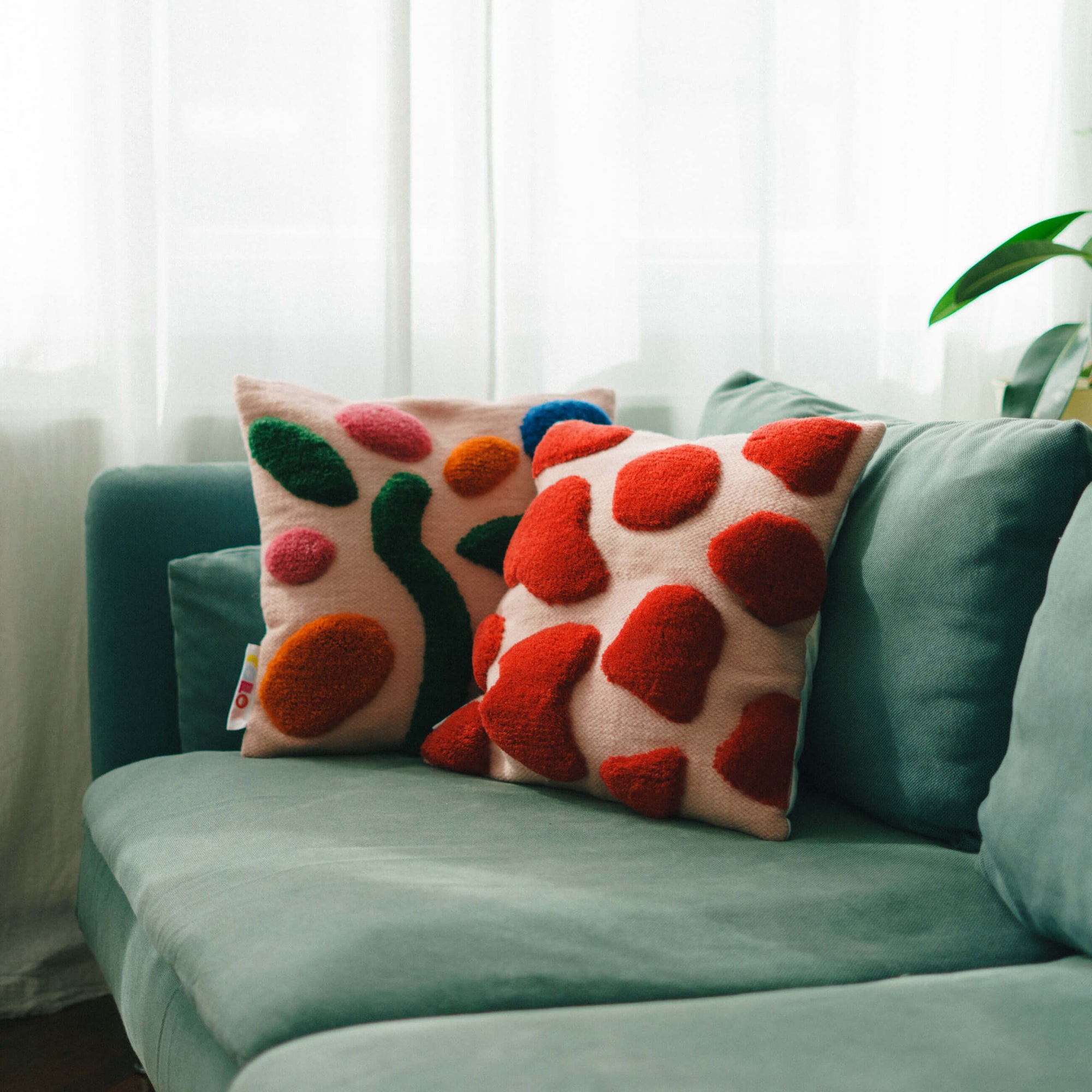 Love Me & Love Me Not Cushion