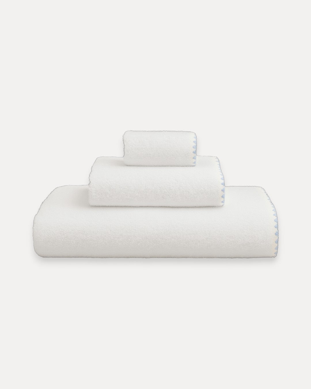 White and Blue Shell-Stitch Cotton Bath Towel