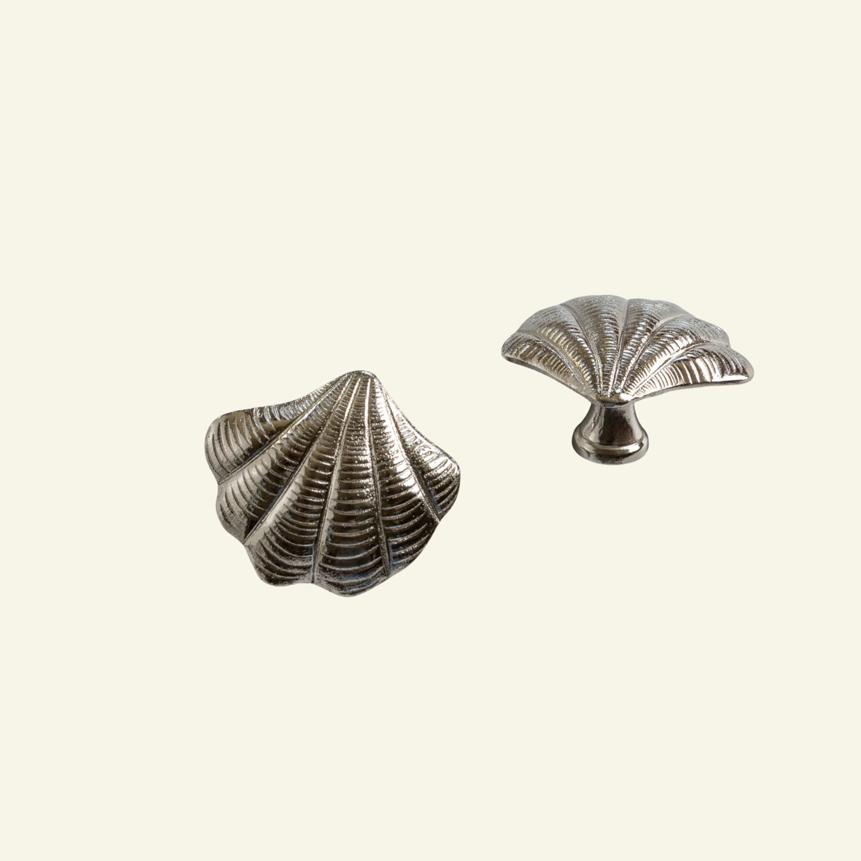 Curved Shell Knob, Polished Chrome