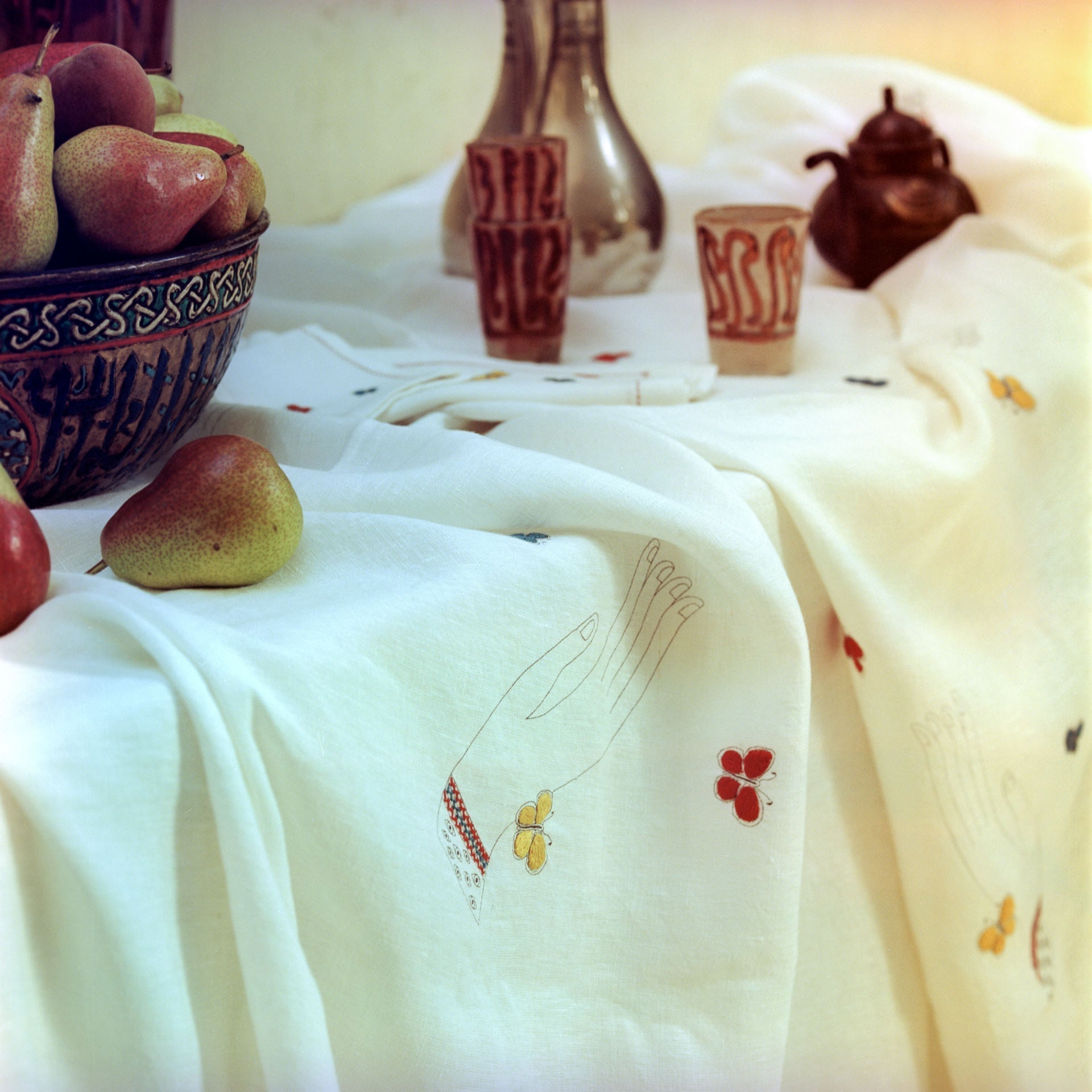Dally Tablecloth