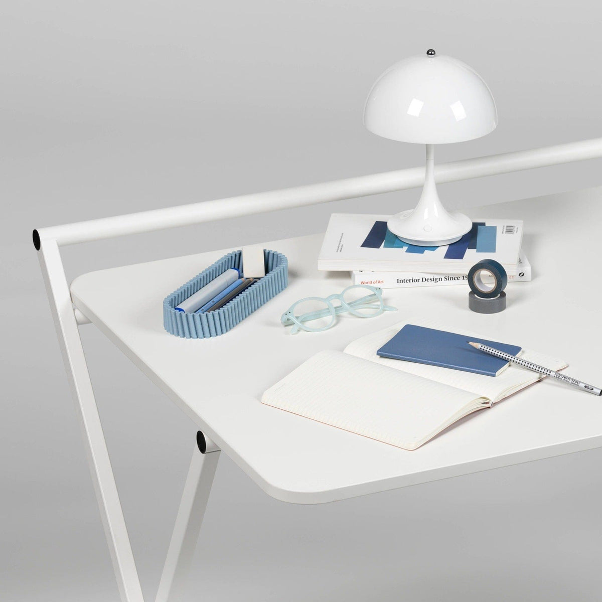 Tilted Tray