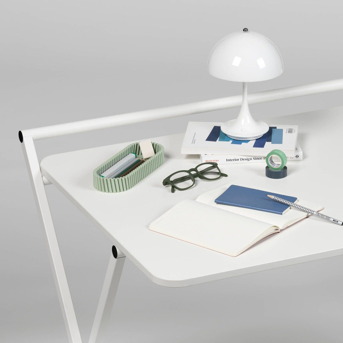 Tilted Tray