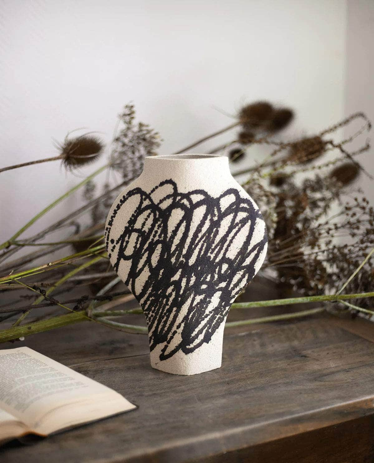 Ceramic Vase ‘Dal - Circles Black’