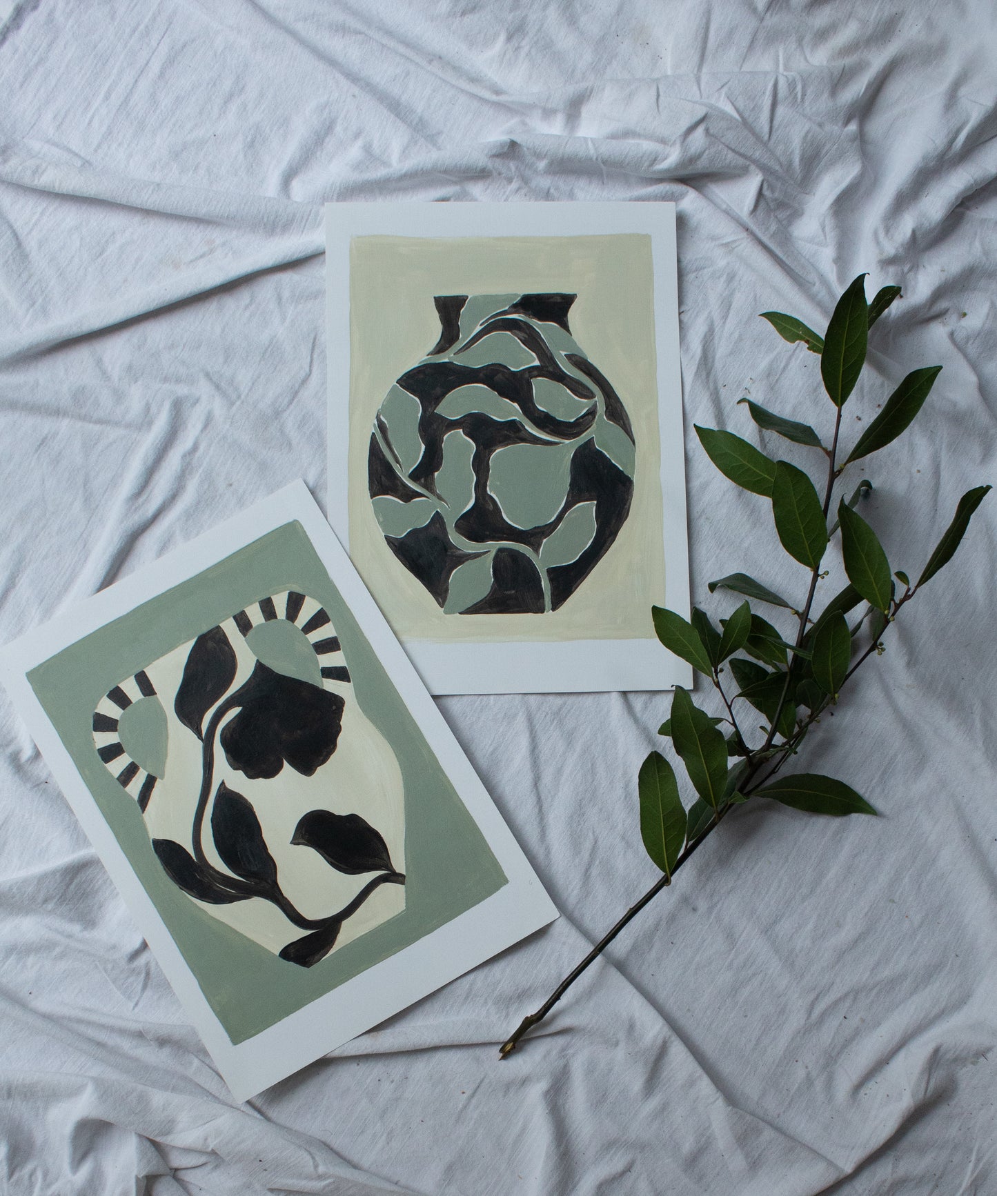 BLACK & SAGE VASE 5.jpg