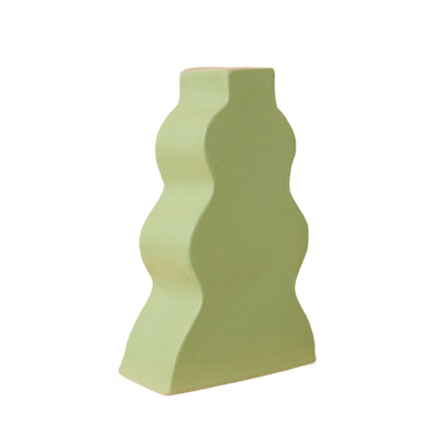 Shot_07_WAVY_VASE_20 - Edited_edited.png