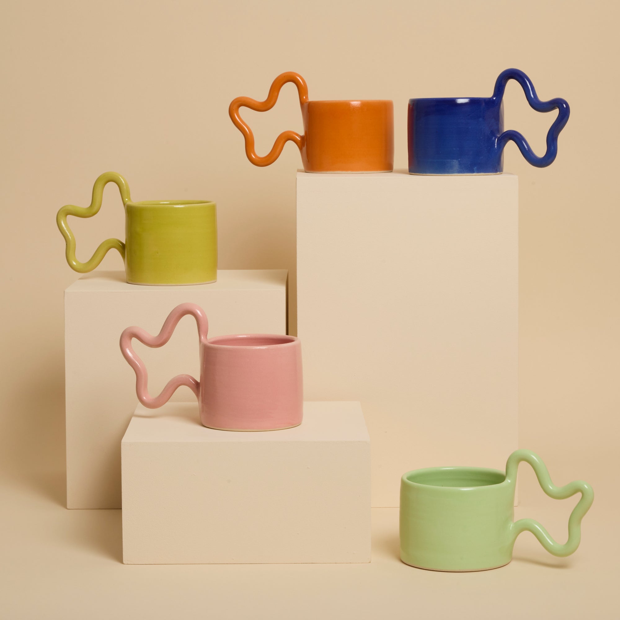 Shot_01_WIGGLE_MUGS_58.jpg
