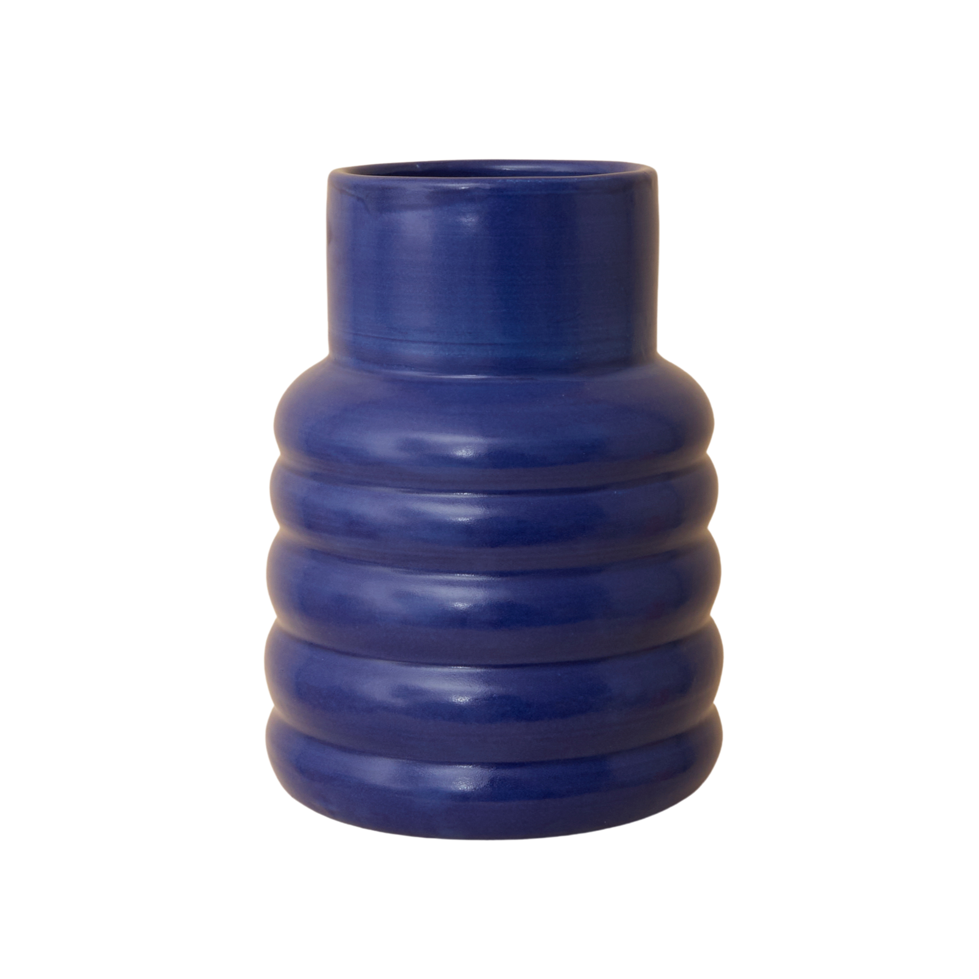 Shot_06_RIPPLE_VASE_14 - Edited_edited.png
