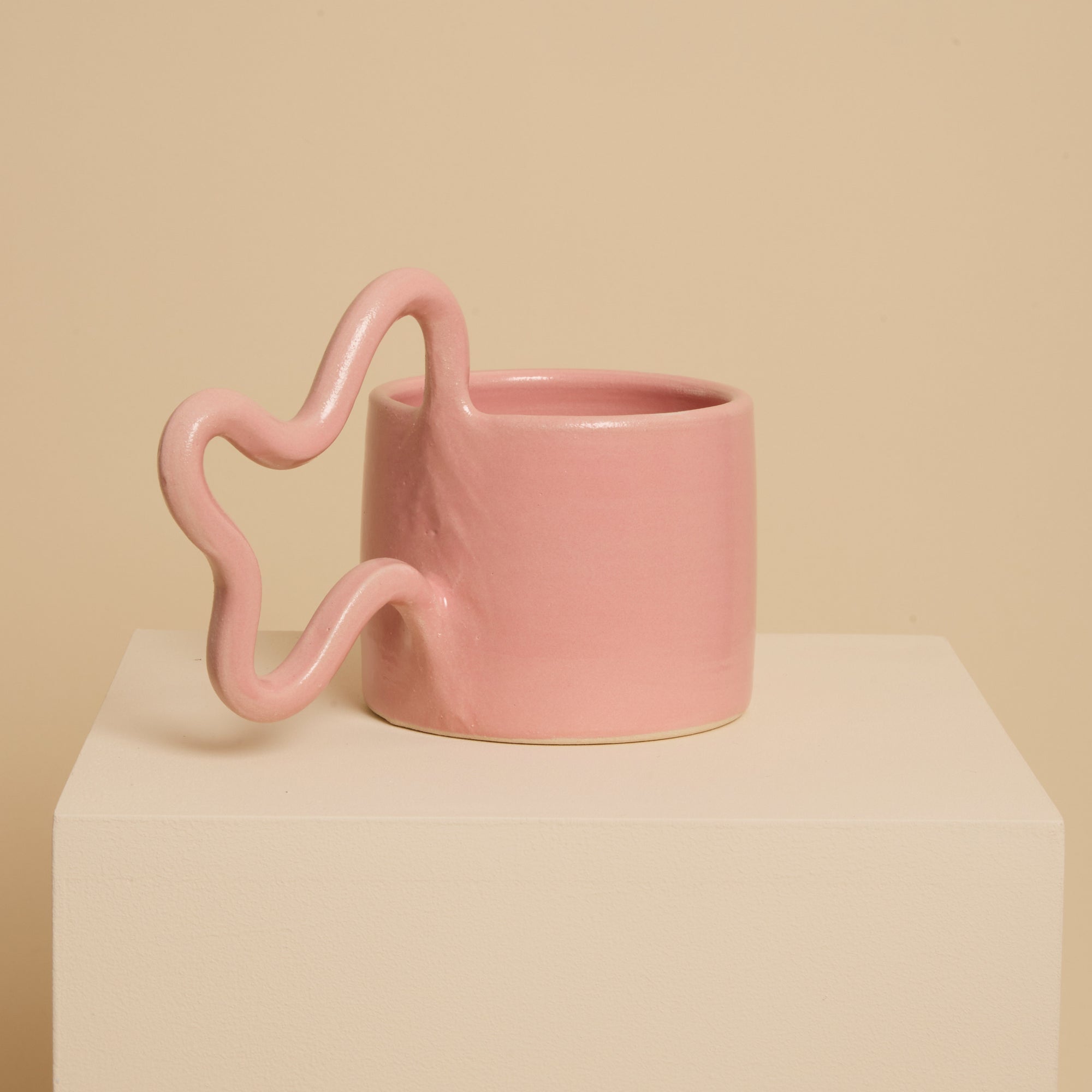 Shot_01_WIGGLE_MUGS_83.jpg