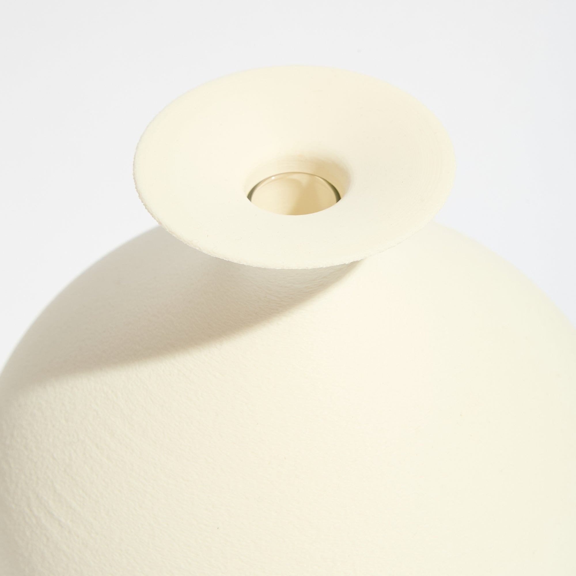 Urn Vase - White Lily