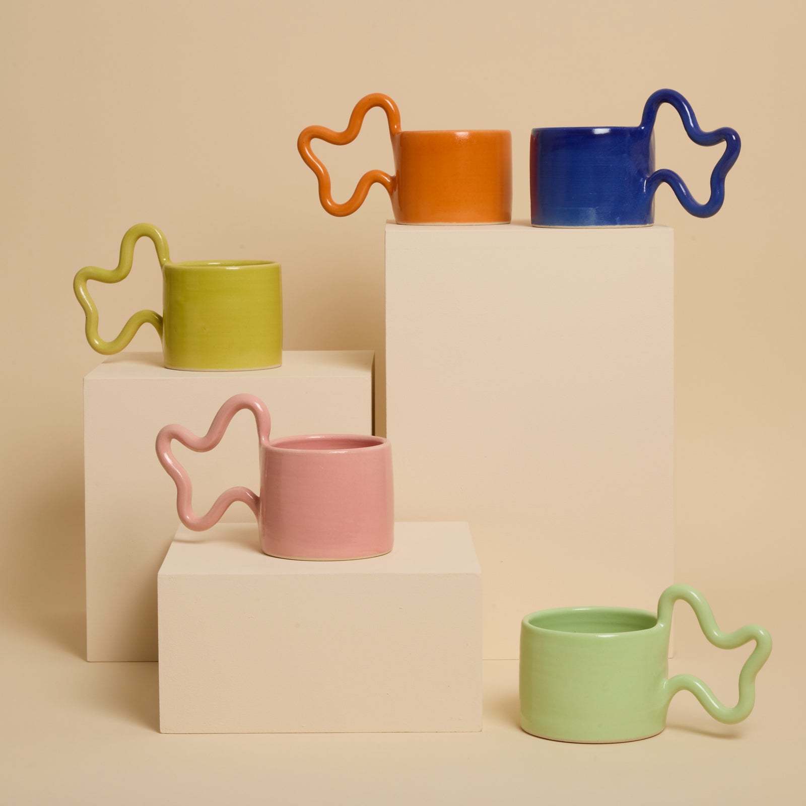 Shot_01_WIGGLE_MUGS_58.jpg