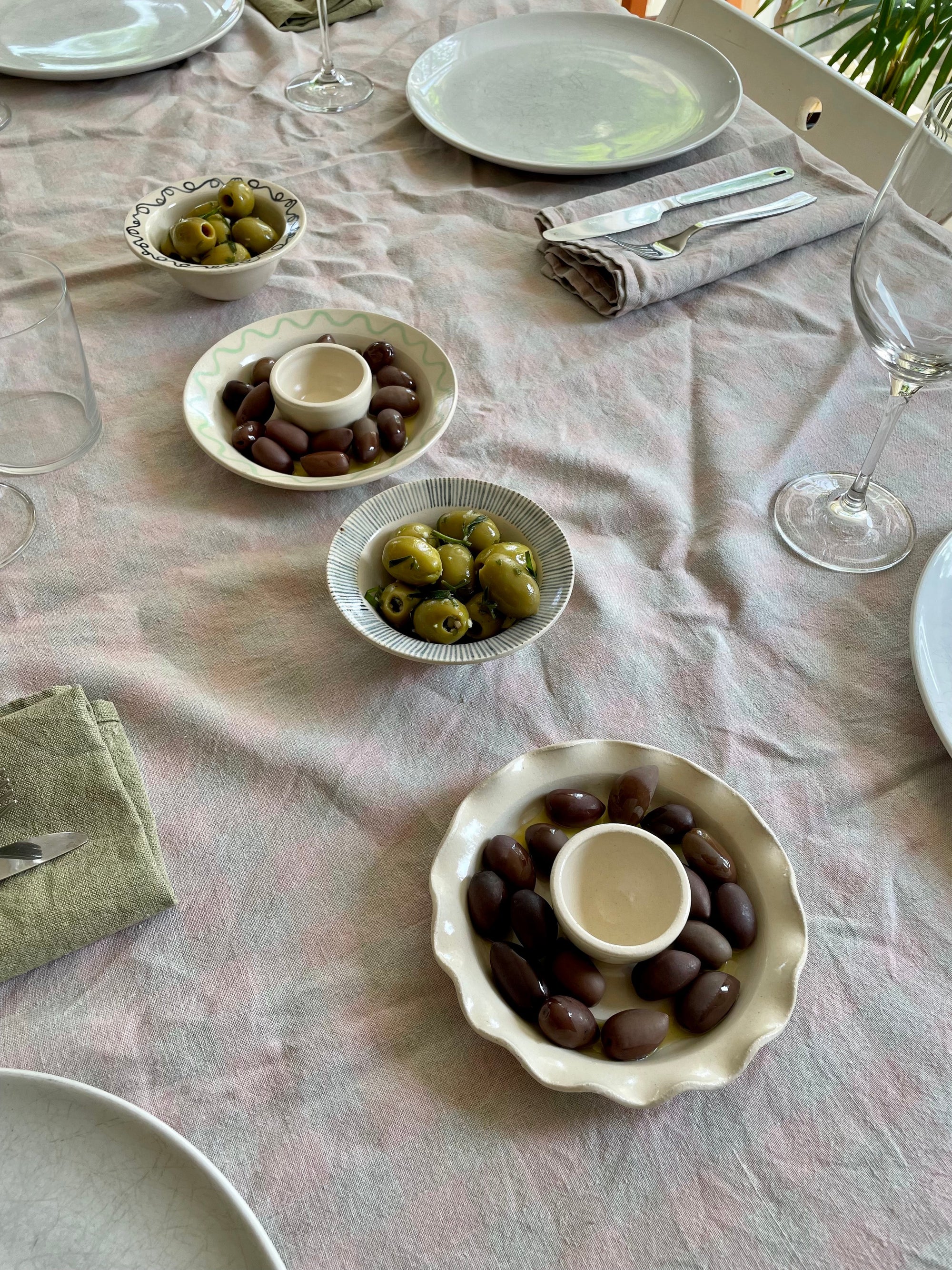 olive dish table.jpg