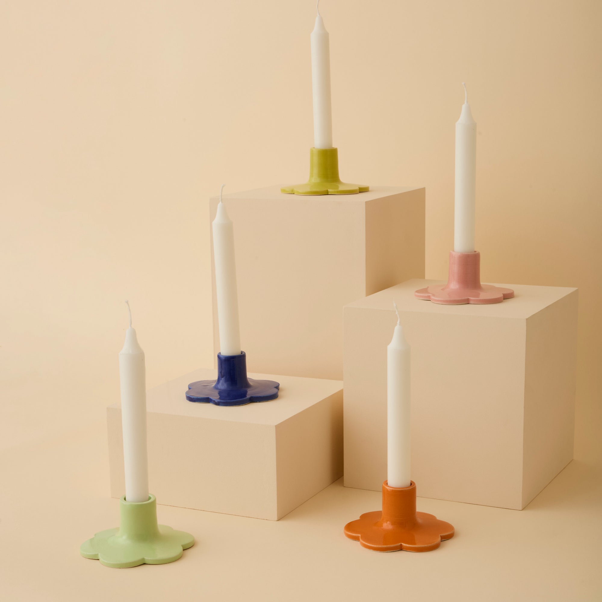 Shot_03_CANDLE_HOLDERS_17_R.jpg