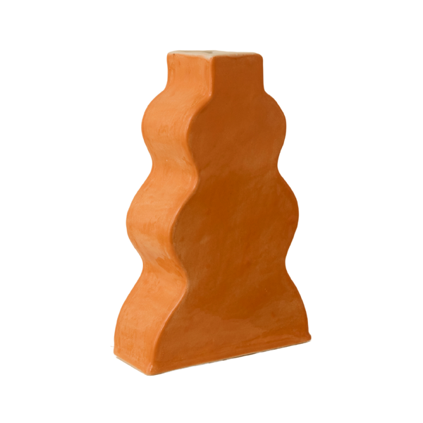 Shot_07_WAVY_VASE_24 - Edited_edited.png