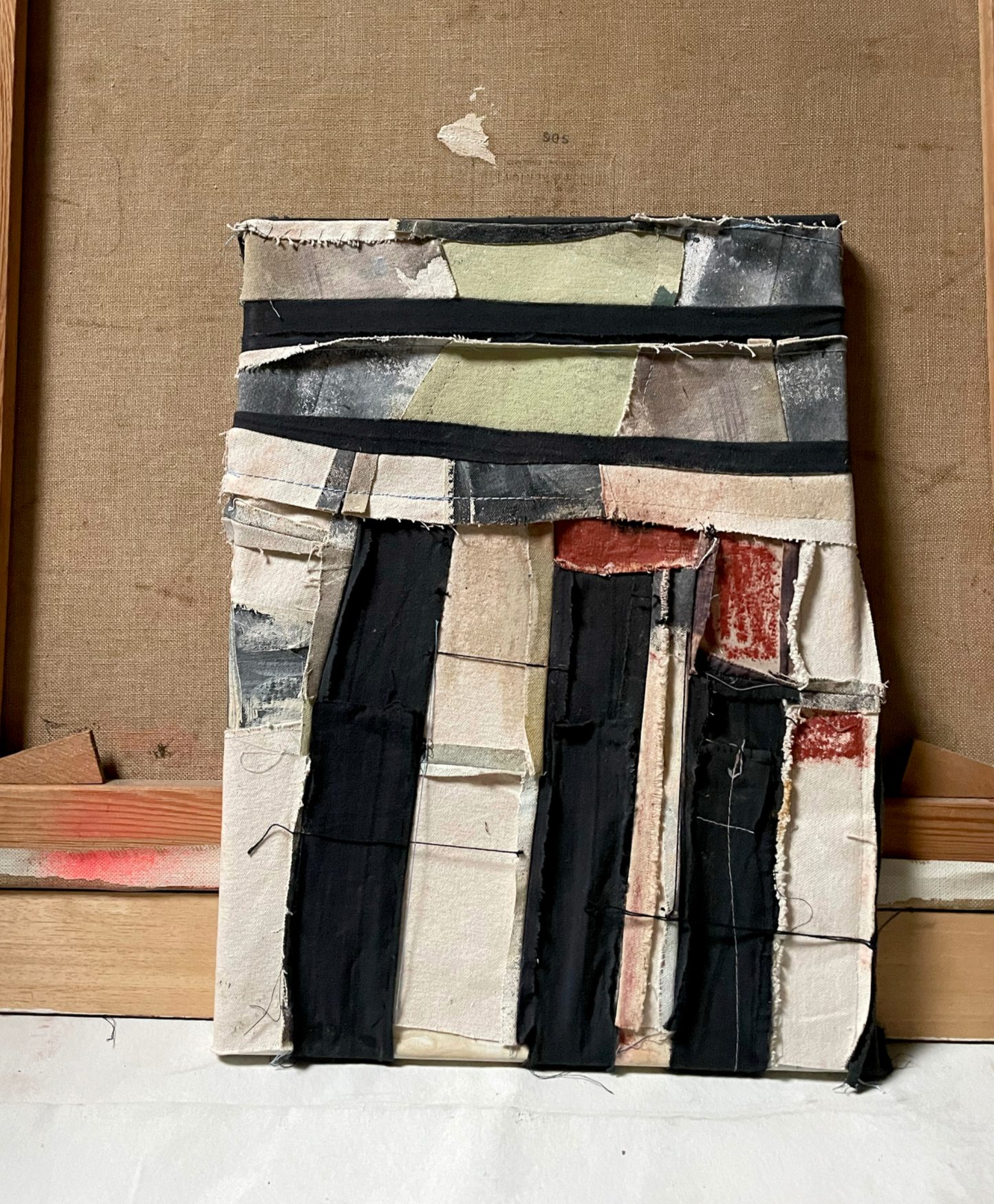 Torcer-se-Adriana Jaros-Mixed Media recycled fabric collage and natural pigment oil pastel