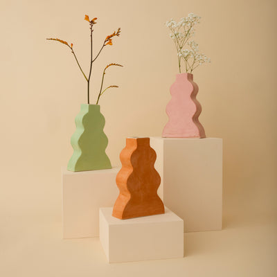 Shot_07_WAVY_VASE_41.jpg