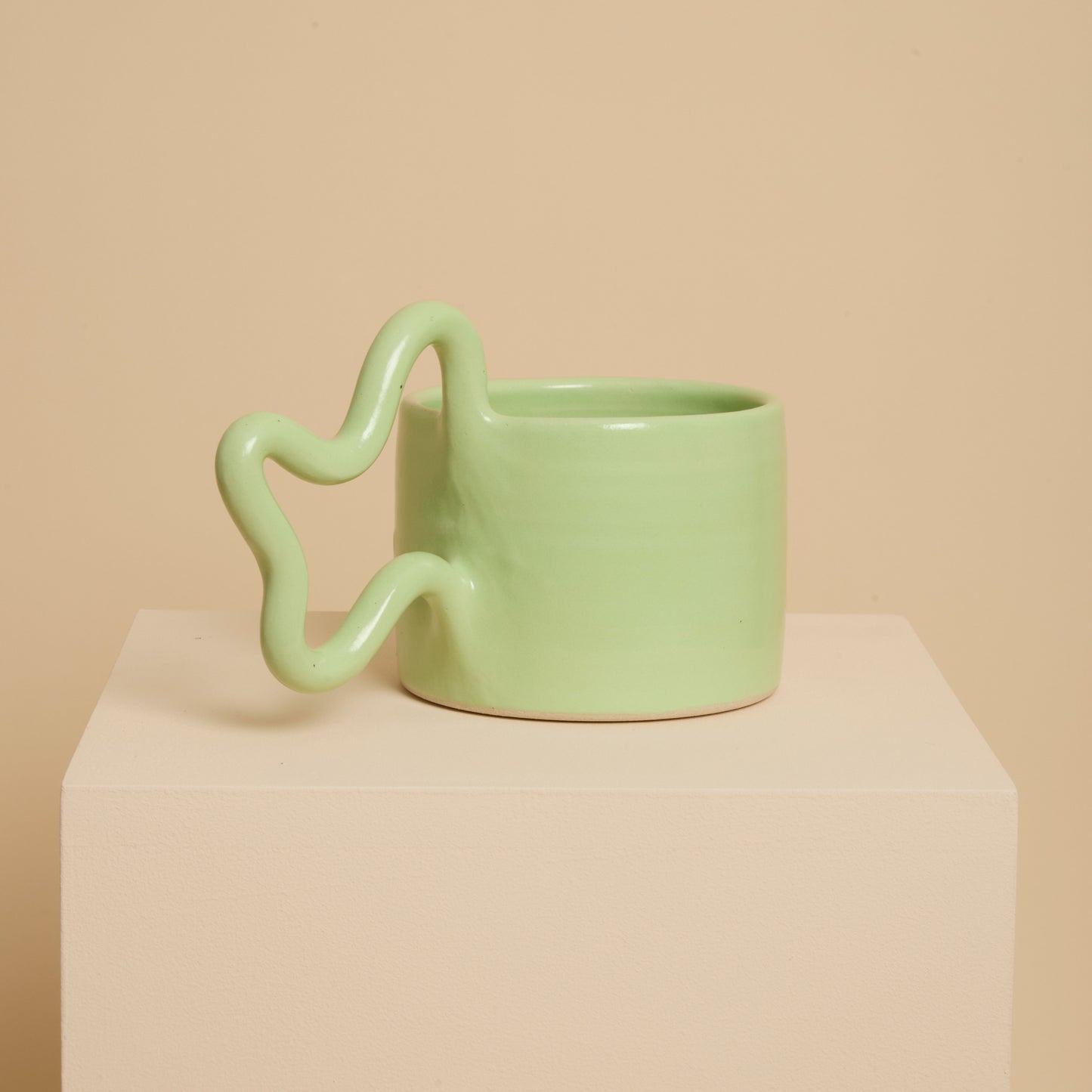Shot_01_WIGGLE_MUGS_74.jpg