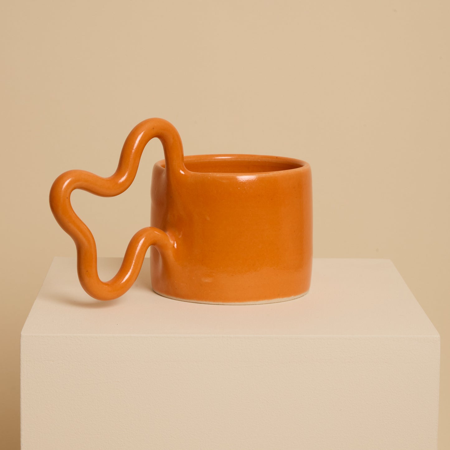 Shot_01_WIGGLE_MUGS_68.jpg