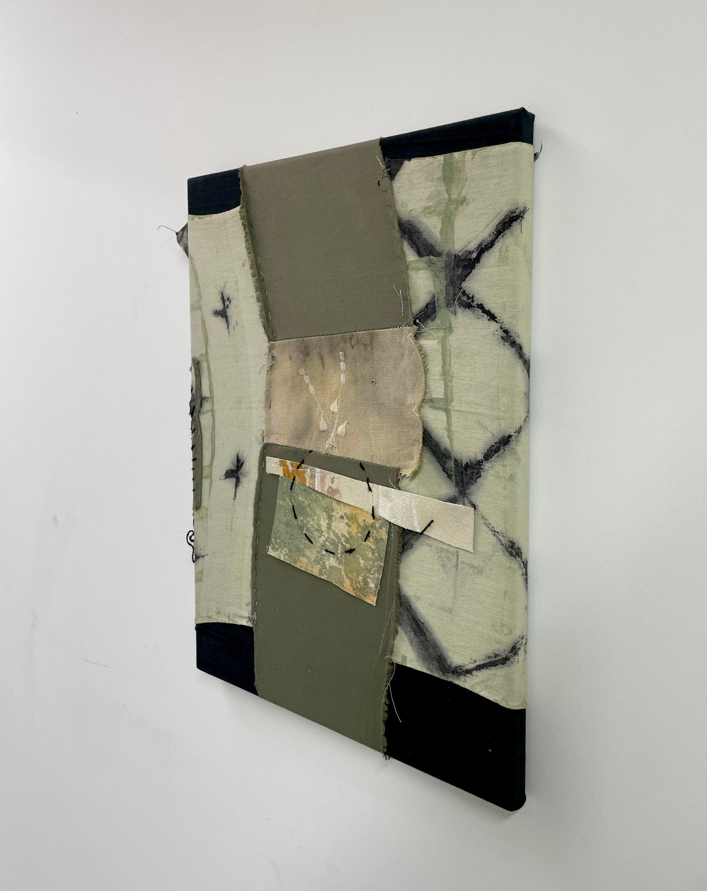 El Lino de la Abuela-Adriana Jaros-Acrylic and natural pigments on recycled cotton and lin