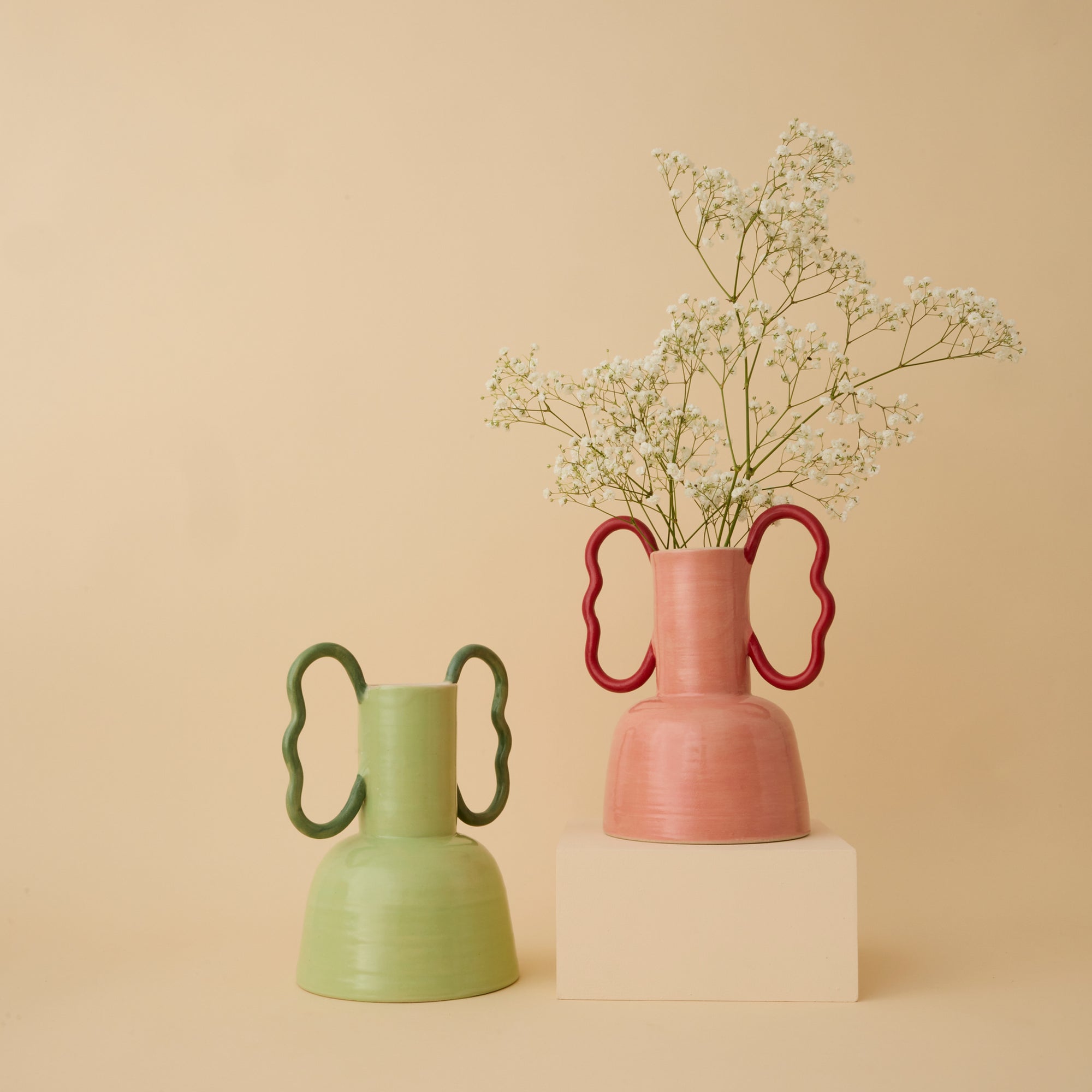 Shot_08_WIGGLE_HANDLE_VASE_28.jpg