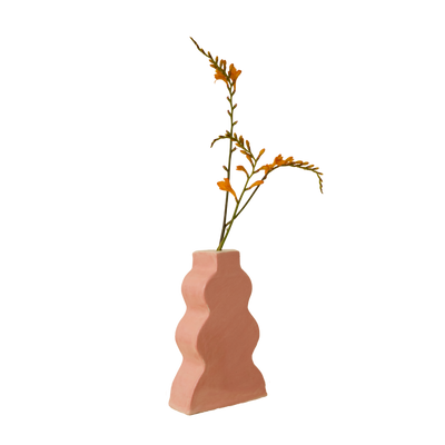Shot_07_WAVY_VASE_10 - Edited.png