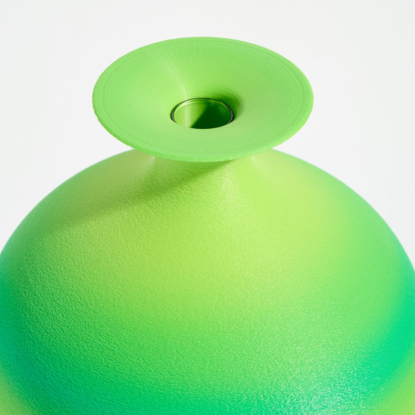 Urn Vase - Gecko Green