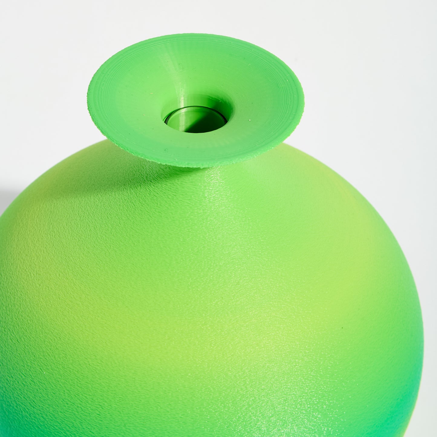 Coola Vase - Gecko Green