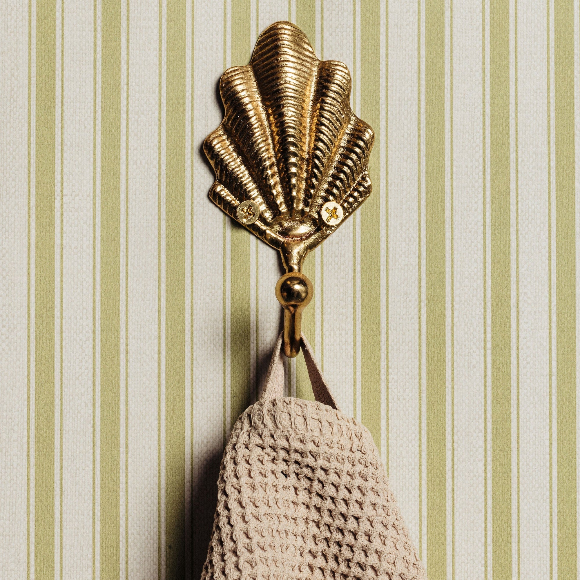 Fiona Brass Hook, Single