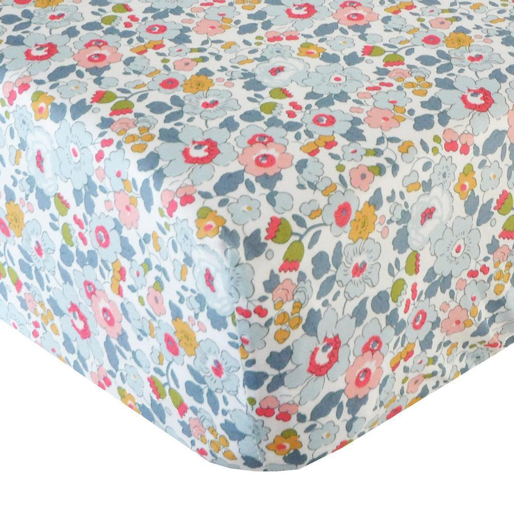 Fitted Sheet made with Liberty Fabric BETSY GREY - Coco & Wolf