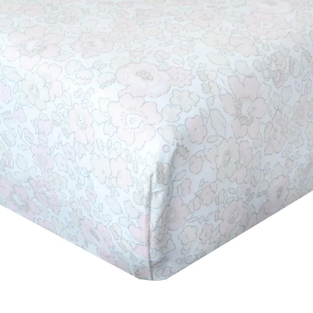 Fitted Sheet made with cotton Liberty Fabric BETSY LACE - Coco & Wolf
