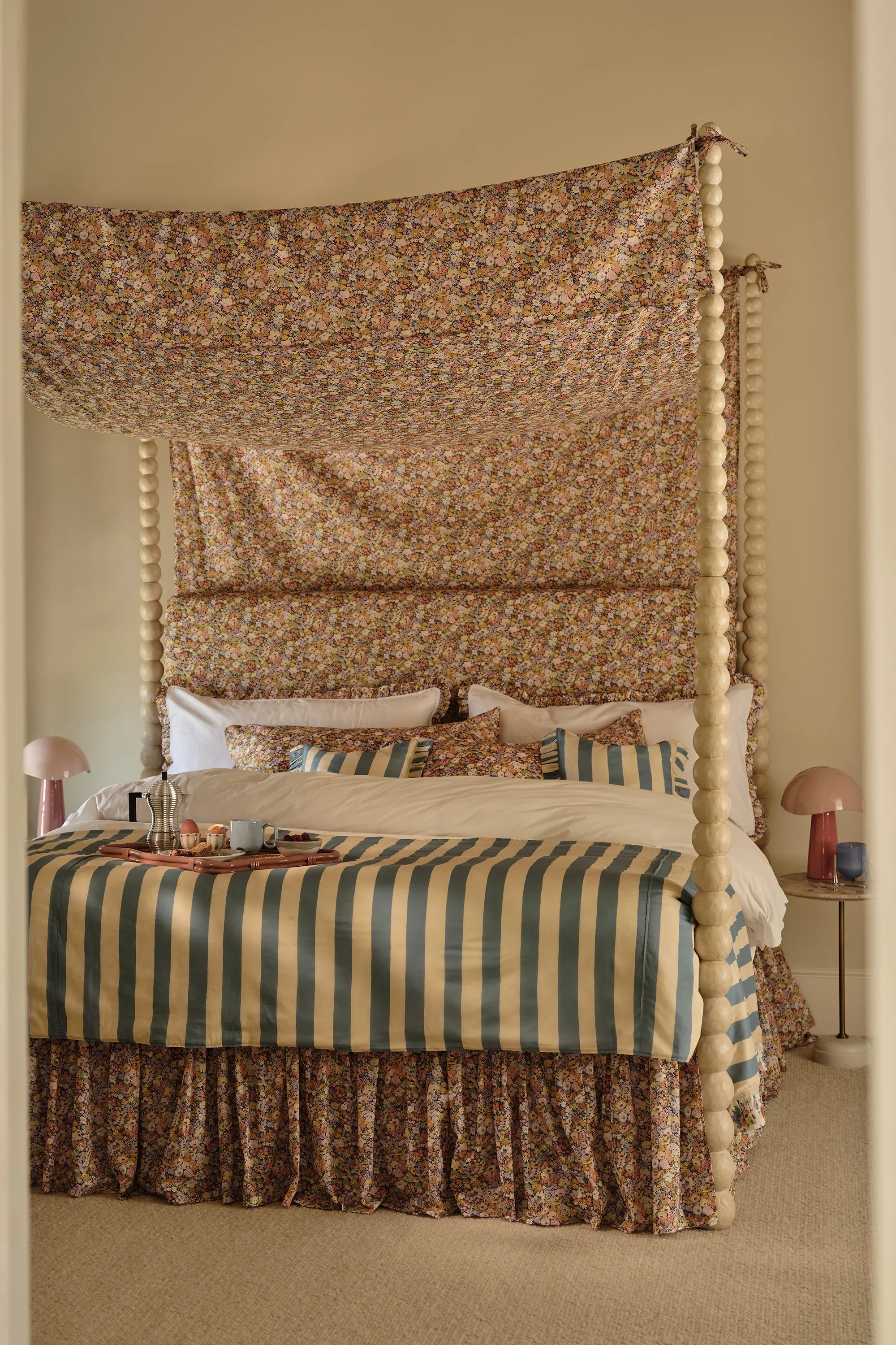 Fitted Sheet made with Liberty Fabric THORPE YELLOW - Coco & Wolf
