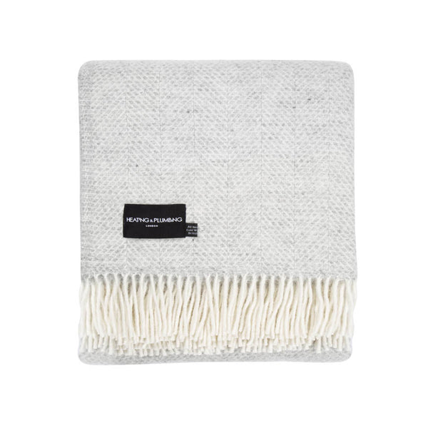 Evening Tales - Pure New Wool Blanket - Fluffy - Light Grey